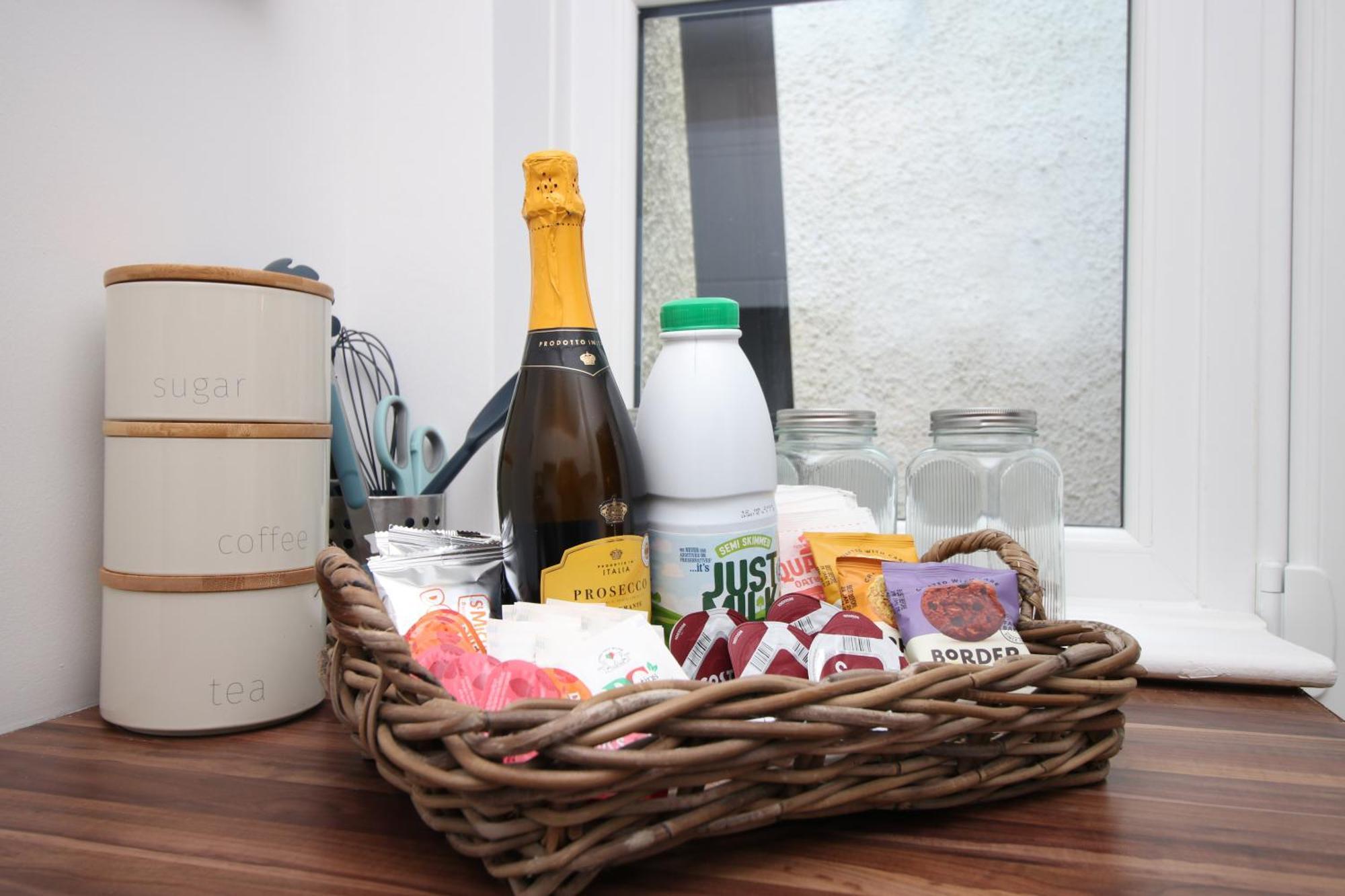 Little Gem In The Mumbles! Fishermans Cottage With Log Burner, Dog Friendly And Welcome Breakfast Hamper! Экстерьер фото